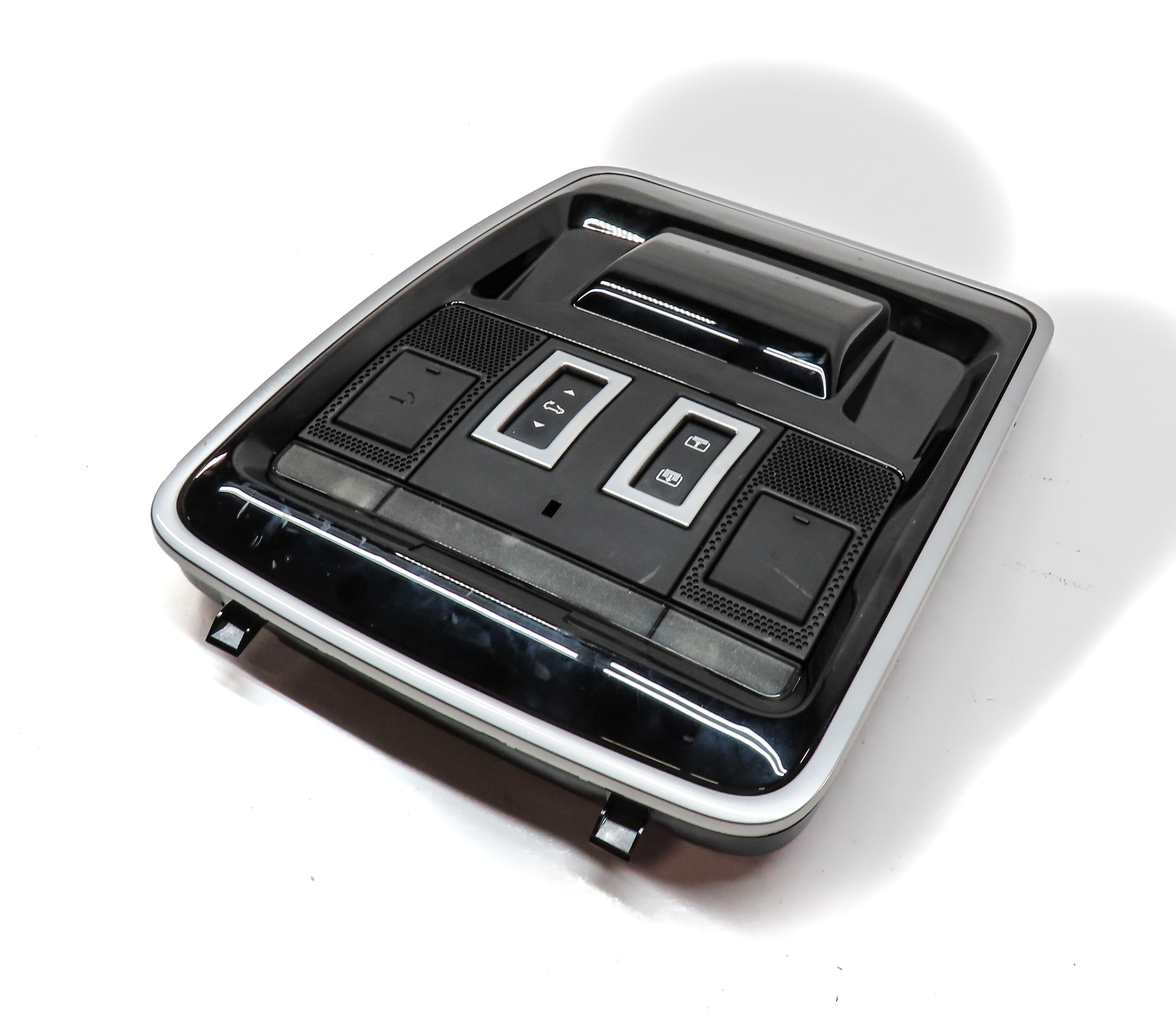 2016 RANGE ROVER SPORT (L494) FRONT CENTER ROOF PRIMARY DOME LIGHT (BLACK) — exact item pictured